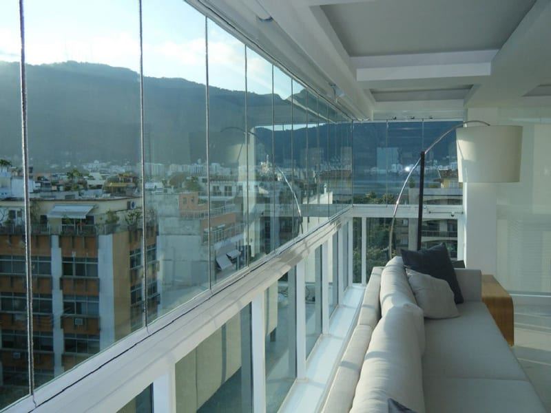 Fechamento de sacada — Mega Vidros, Florianópolis